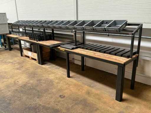 CNC-Werkzeugmontage- und Wartungsstation mit Werkbank, Pegboards und Zubehör HAIMER